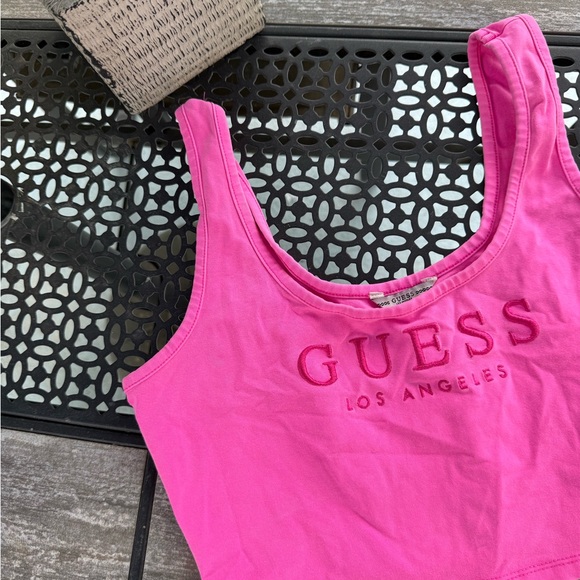 GUESS Pink Tank🤍 - Picture 1 of 3